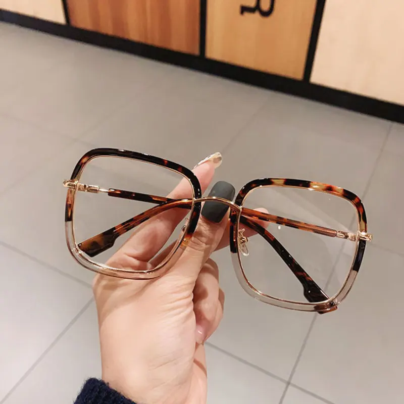 

Brand Blue Light Blocking Glasses Women Fashion Transparent Frame Ladies Computer Glasses Oversized Vintage Gafas De Sol