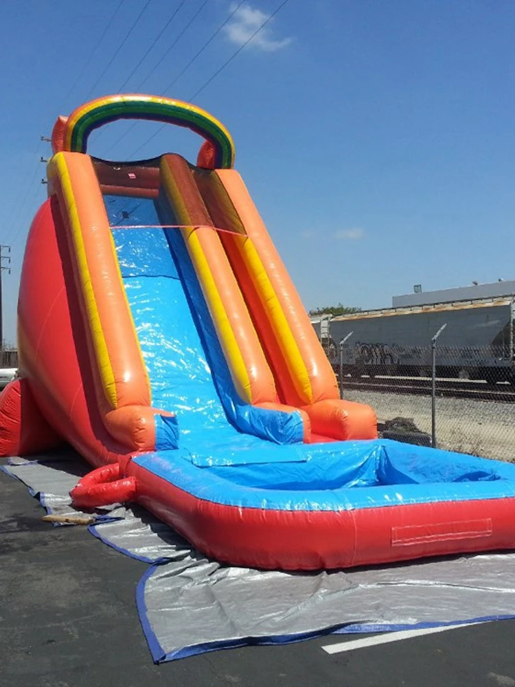 2021 новый дизайн гигантская надувная водная горка с бассейном для детей и
