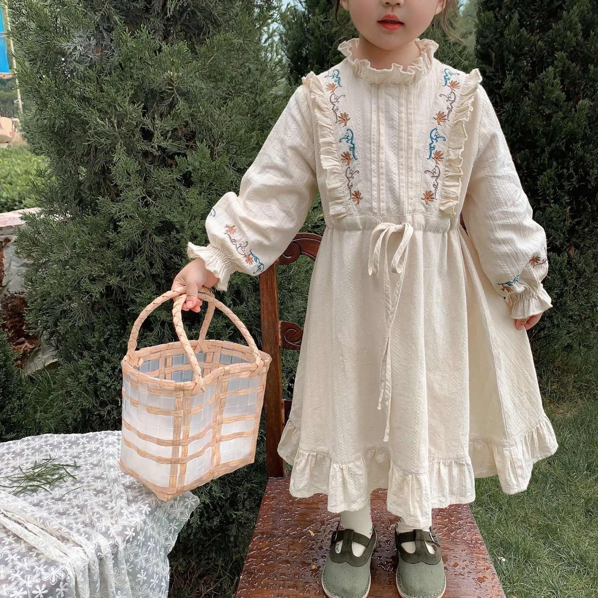 

Платье детское с вышивкой, на возраст 2-8 лет