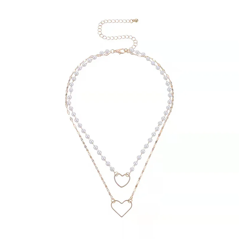 

Fashion Anime Vintage Heart Pendant Cute Necklace For Women Personality Grunge Choker Friends Streetwear Gothic Accessories.