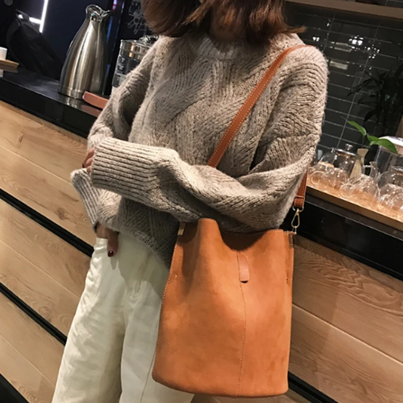 

Messenger Bag Women Bucket Shoulder Bag Large Capacity Vintage Matte PU Leather Lady Handbag