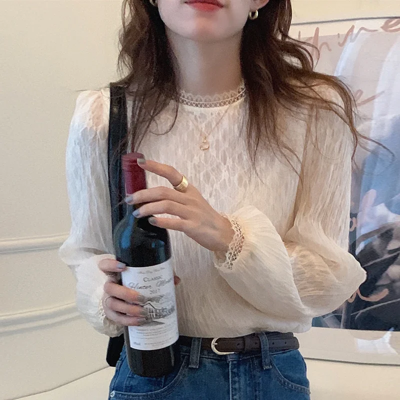 

Korean Chic Autumn Lace Collar Hook Flower Bottomed Top Is Thin and Versatile, with Long Sleeves and Lace Blouses
