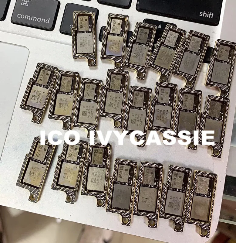 IPhone XS Max Signal небольшая плата радиочастотного источника питания сенсорного