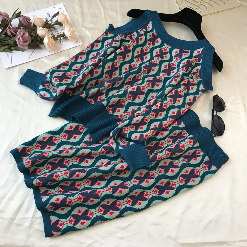 Женский Повседневный трикотажный комплект ALPHALMODA джемпер с открытыми плечами и