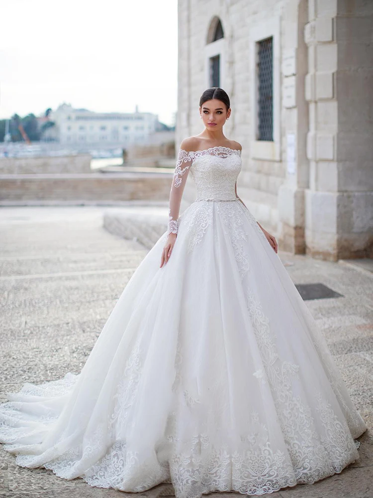 

YILIBER Lace wedding dress one shoulder long sleeve applique belt decoration bridal dresses simple retro atmosphere lace big ski