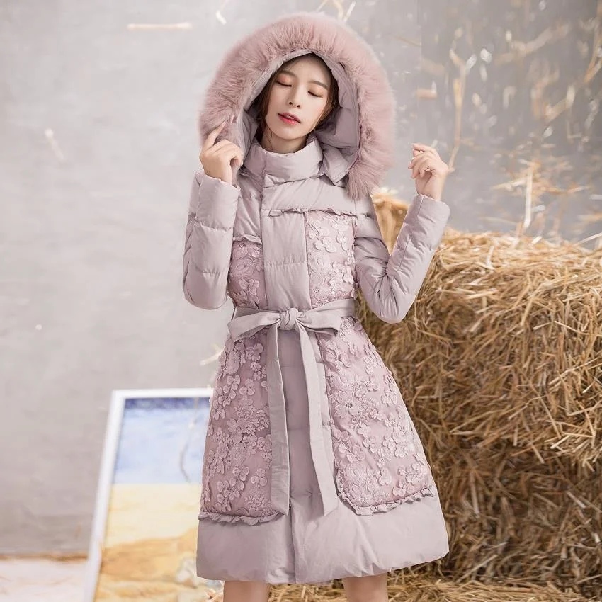 

2021 Winter Lace Embroidery Real Raccoon Rur Hooded Down Coat Female Was Thin Thicker Warm Fluffy Down Coats With Belt