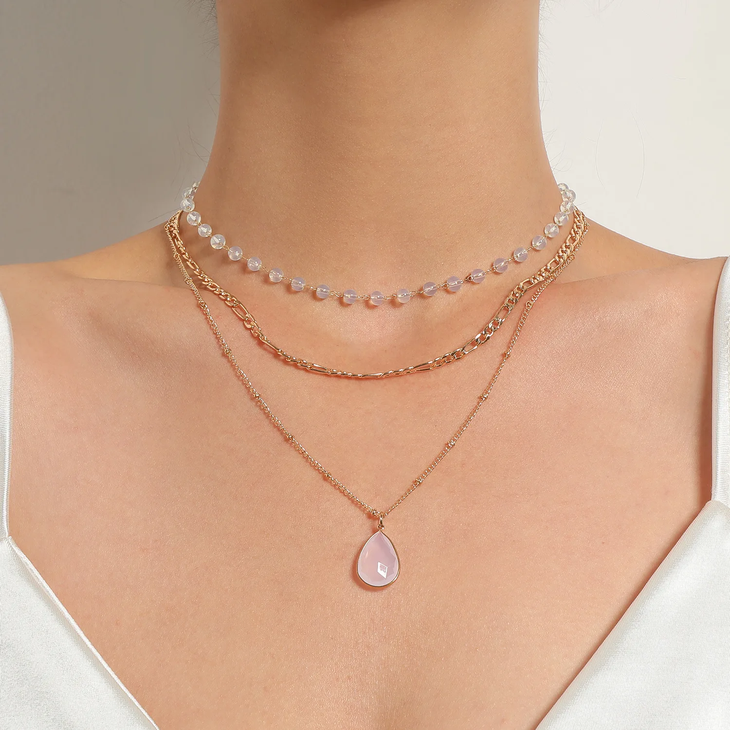 

Vintage Style Simple Pearl Multilayered Chain Choker Necklace For Women Wedding Love Pendant Necklace Fashion Jewelry Wholesale