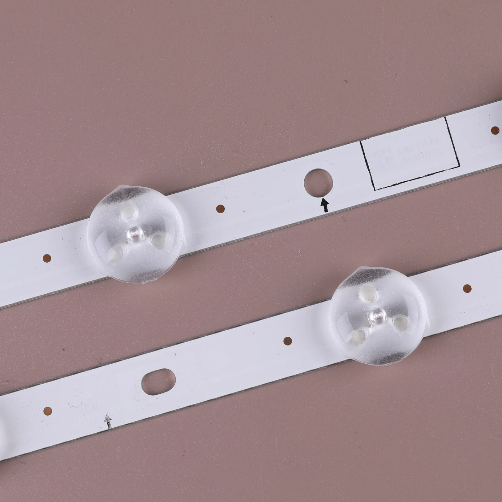Комплект из 3-х предметов детский новый 13 + 12LED полосы D3GE-400SMA-R2 D3GE-400SMB-R2 для 2013SVS40