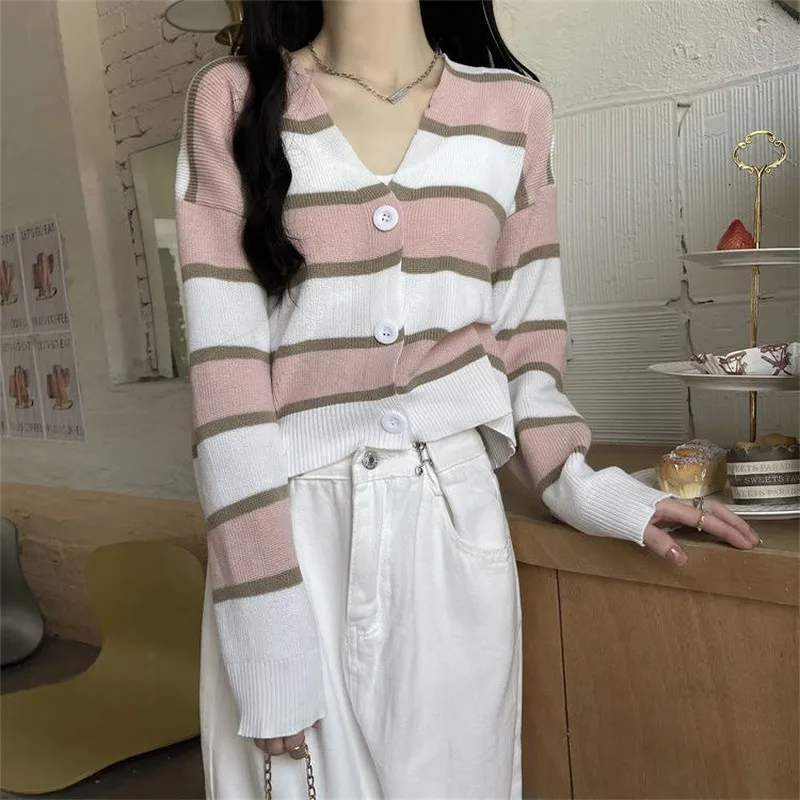 

Women's Spring/autumn New Style Contrast V-neck Striped Long Sleeve Cardigan Top Lazy Style All Match Knitting Sweater Coat