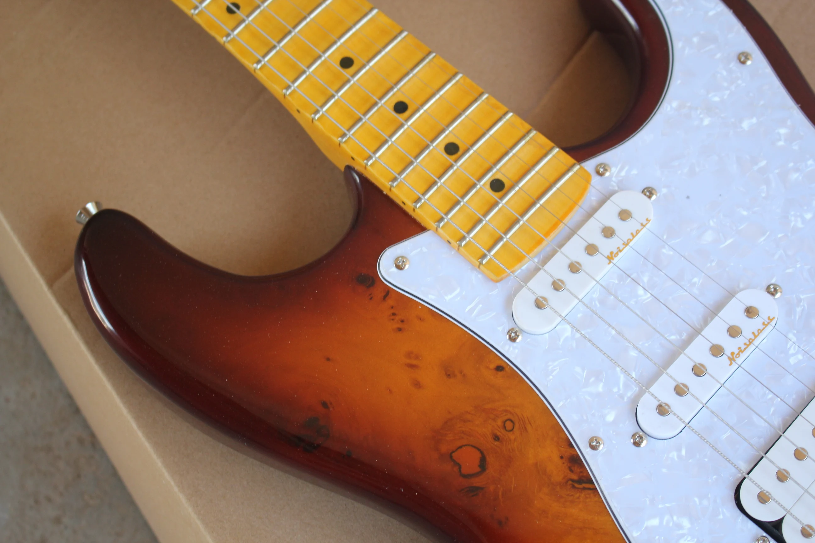 

Chinese Factory Custom High Quality Burl pattern scalloped fingerboard big headstock ST Electric Guitar Tremolo bridge 8pai