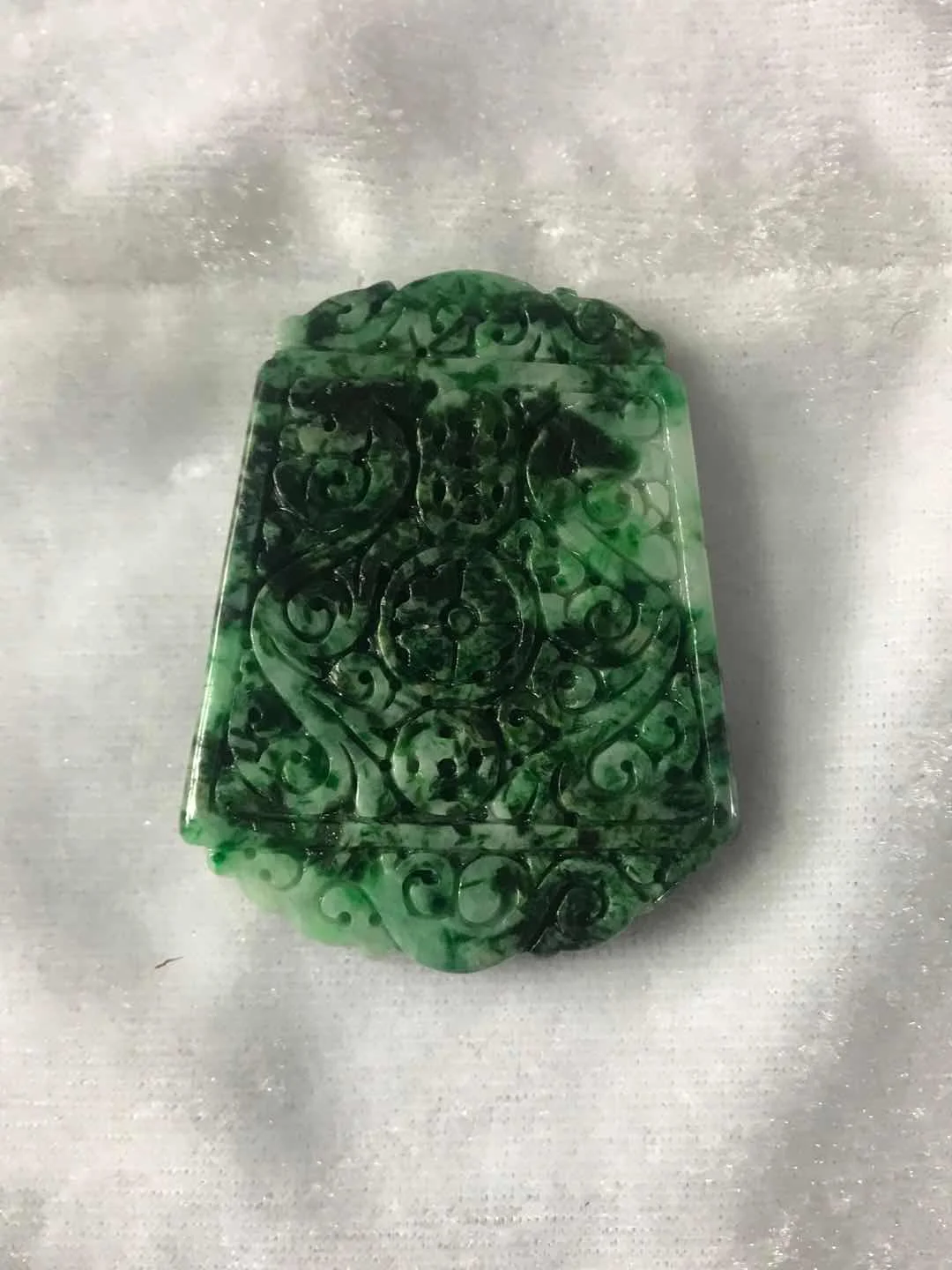 

Natural green jade pendant two side hollow handcarved flower money jade necklace women pendants jadeite jade jewlelry necklaces