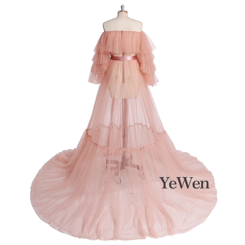 Розовые вечерние платья длинные женские с открытыми плечами из тюля для