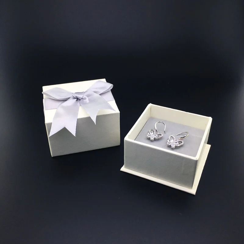 Женские серьги из серебра 100% пробы с мусанитом сертификатом огранка в виде груши