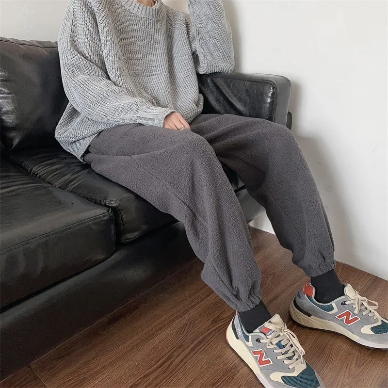 Winter Plus Velvet Padded Pants Men's Warm Fashion Casual Lamb Hair Pants Men Streetwear Wild Loose Joggers Sweatpants Mens