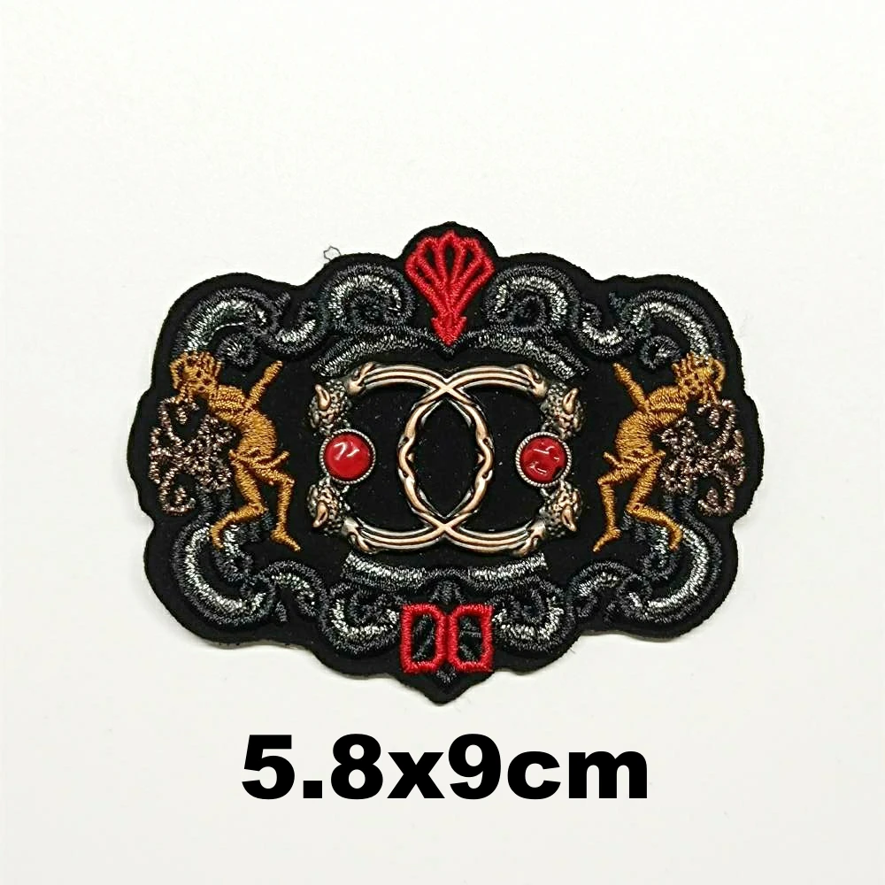 

Apparel embroidery metal crown dinosaur leaf embroideried patch for clothing AM-3218