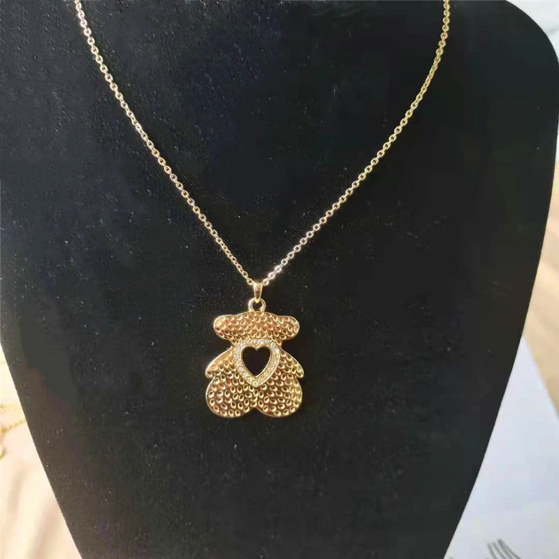 

2021 New Fashion Simple Temperament Texture Set Xiong Hip Hop Rock Punk Style Net Red Explosion Stud Earrings Female Necklace Ri