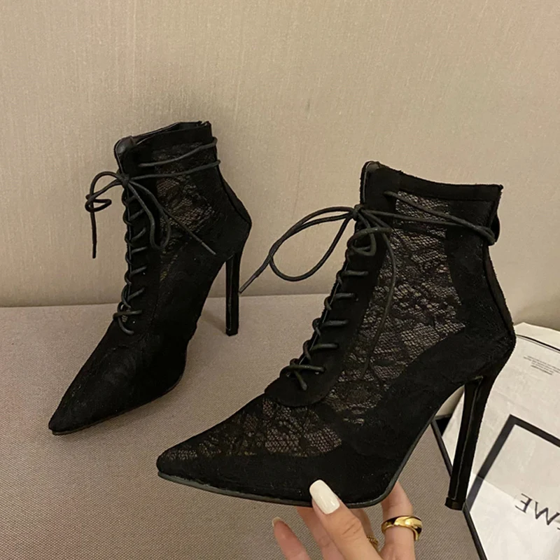 

Fashion Basic Ankle Sandals Boots Women High Heels Pumps Sexy Flowers Hollow Out Mesh Pointed Toe Lace-Up Cross-tied Party Shoes