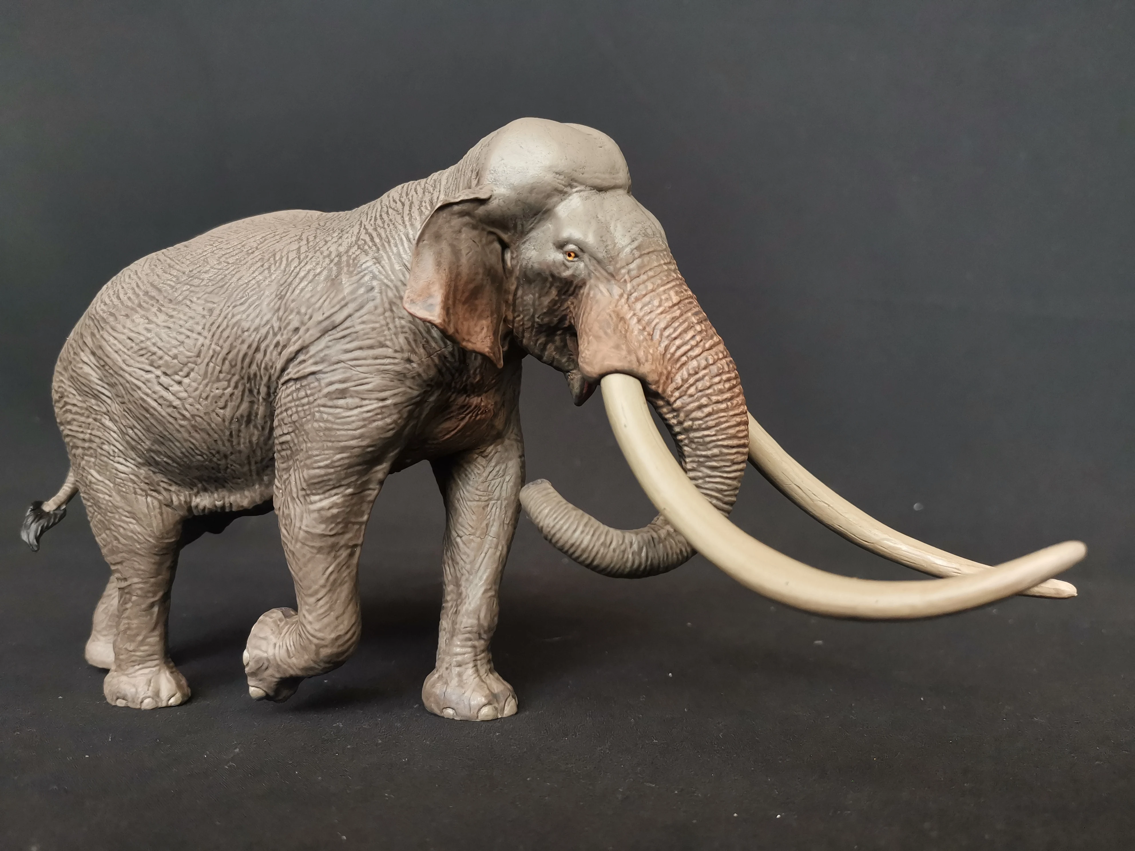 В наличии! Опущенный слон eoфауна 1/35 доисторическая фигурка животного коллектор