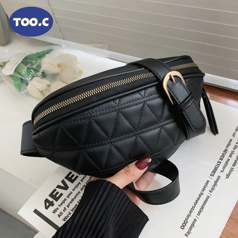 

Black New Chain Leather Fanny Pack PU Bum Bag Women Hip Bag Zipper Banana Bags High Capacity Shoulder Bags Luxury Fanny Pack