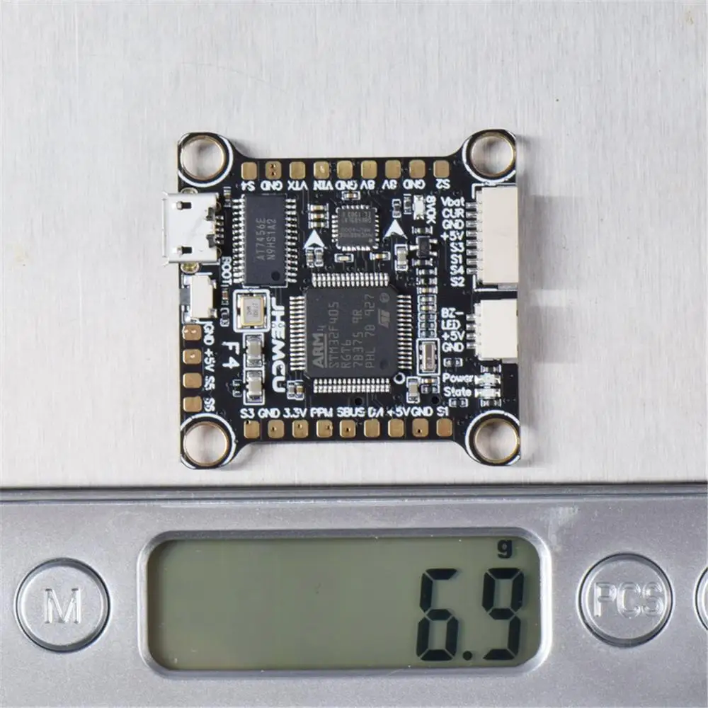 

JHEMCU F4 Betaflight FPV Flight Controller 5V 8V 3A OSD Dual BEC for QAV-X 214mm Wizard X220S FPV Drone