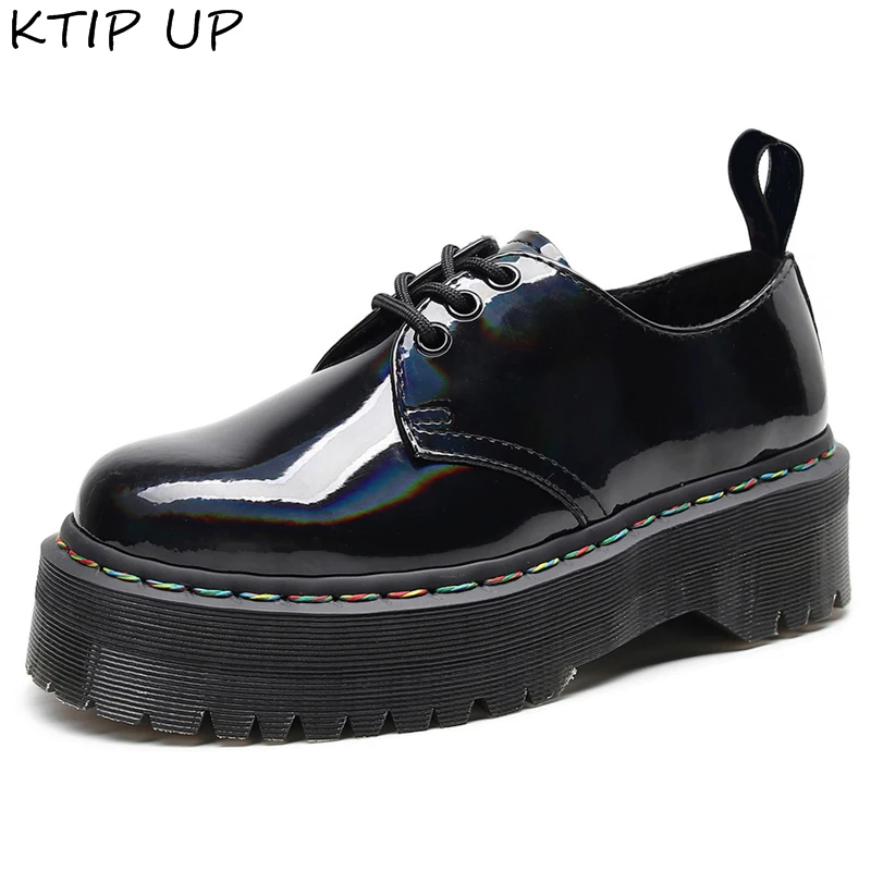 Новая модная женская обувь на платформе Сезон весна-осень Повседневная из