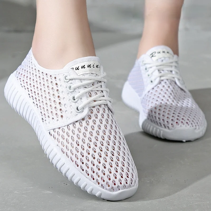 

Summer Lace up Running Shoes Mesh Breathable Casual Shoes Flat Soft Bottom Sneakers Non-slip Outdoor White Women Shoes 35-40