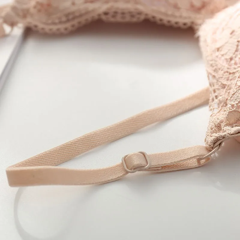 

Thin French Style Bralette Lace Wireless Triangle Cup Women Lingerie Soft Bra Seamless Underwear Deep V Girls New