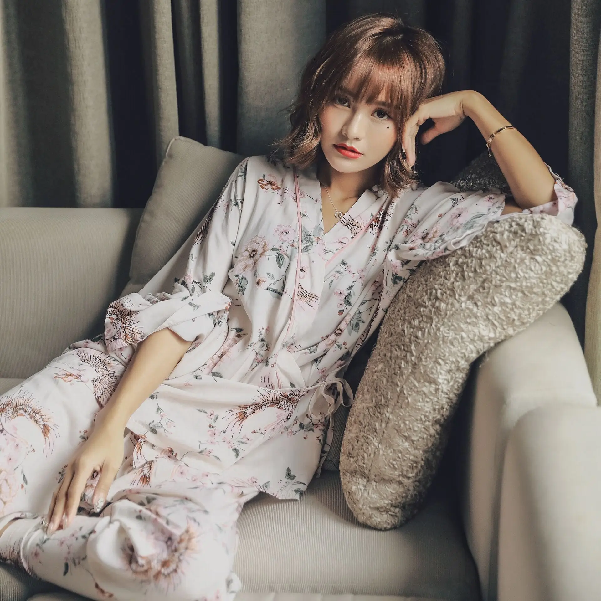 

2020 New Spring Summer Women Cotton Pajamas Set Flowers Kimono Shirt + Pants Pajamas Sleepwear Thin Pyjamas Home Clothing Pijama