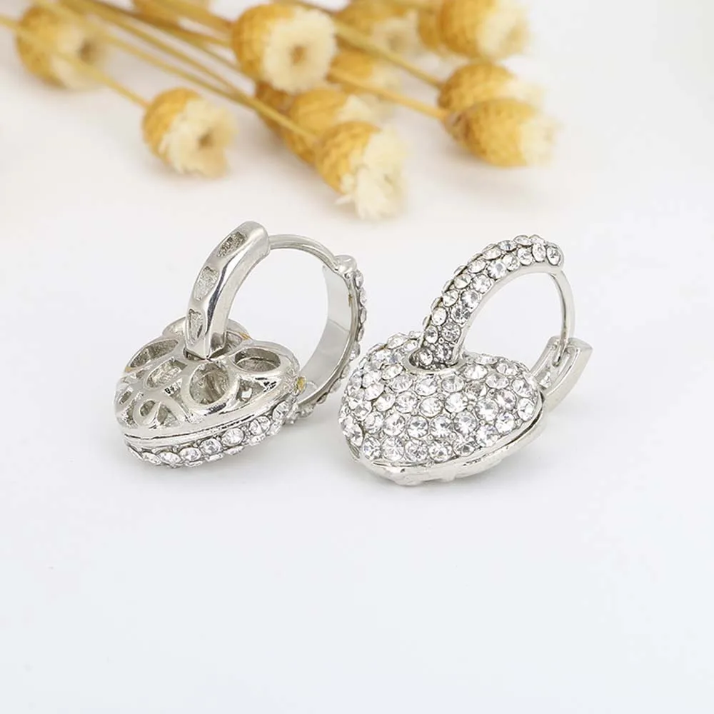 

Mini Rhinestone Small Hoop Earrings Crystal Heart Shape Shiny Glitter Hoop Earrings For Women Fashion Jewelry Gift Minimalist