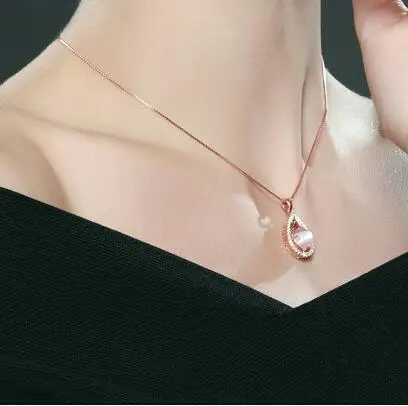 

YKD30 925 Silver Embedded Zircon Necklace Simple Silver 925 Butterfly Clavicle Chain Woman