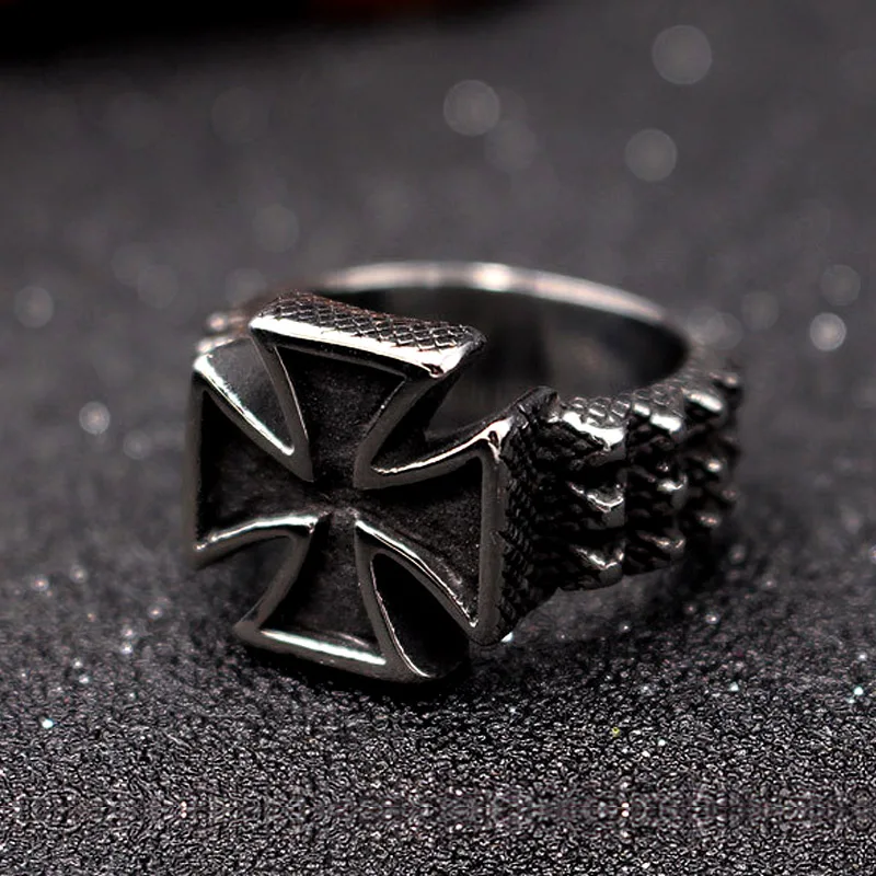 Мужские кольца в винтажном стиле времен Второй мировой войны | Украшения и