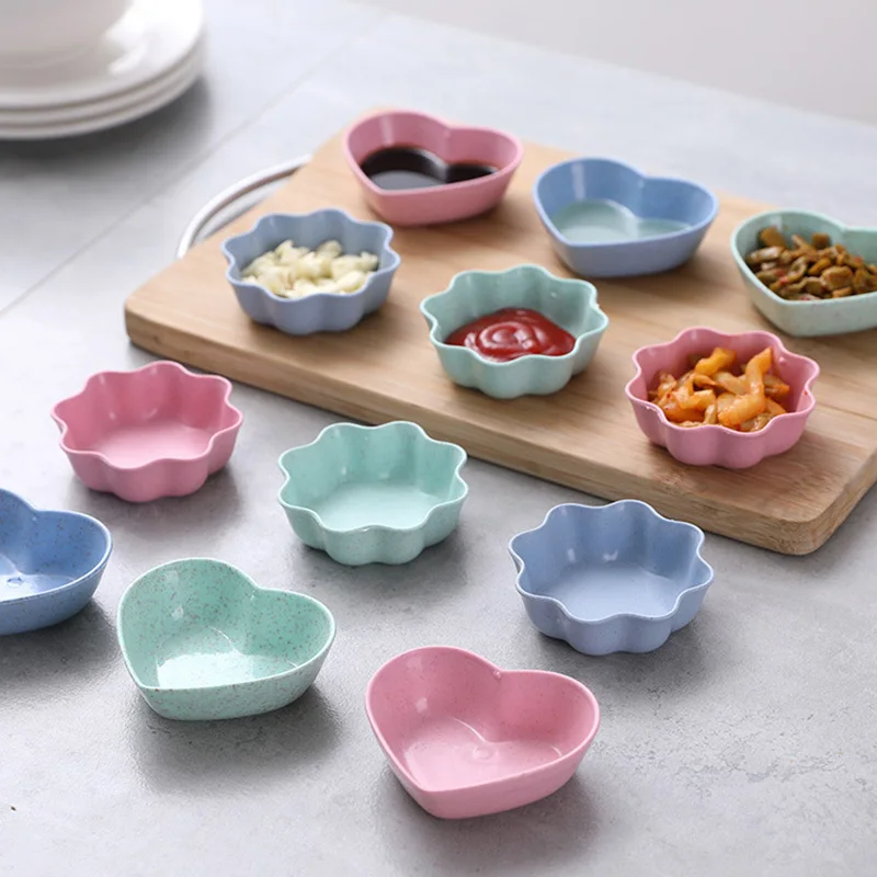 

Mini Cute Love Heart Shape Wheat Straw Bowl Vinegar Seasoning Solid Soybean Dish Sauce Salt Snack Small Plate Kitchen Supplies