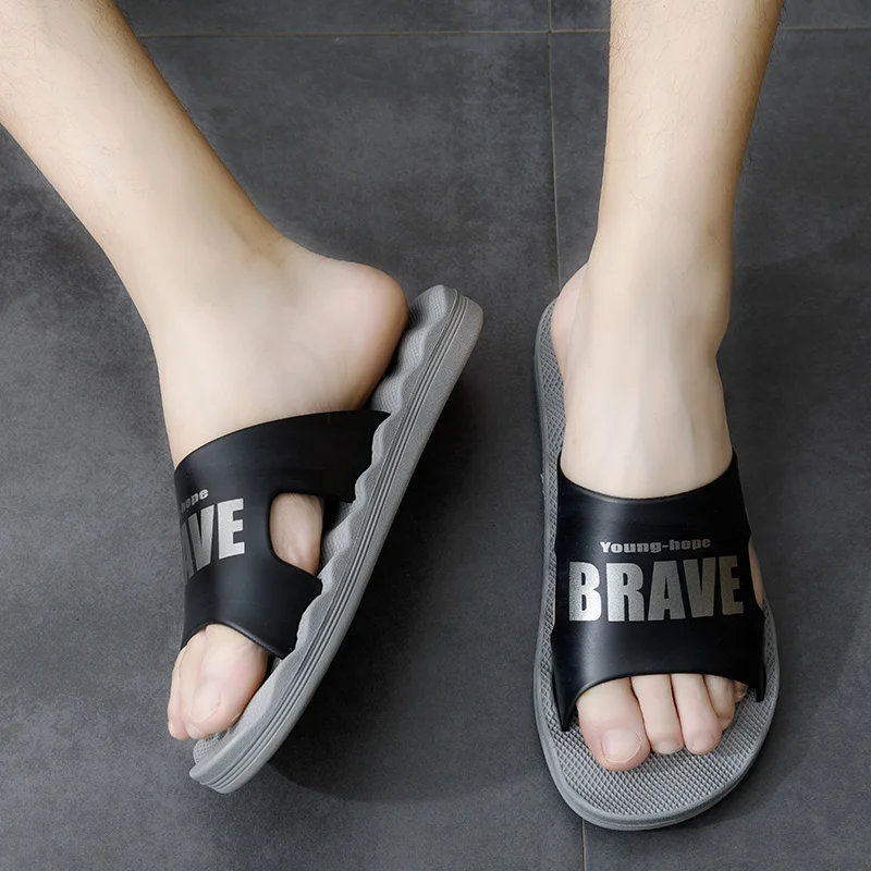 

CYYTL Summer Men's Gold Light Symphony Air Cushion Slippers 2021 Fashion Soft Sandals Home Indoor Shoes Chinelo Masculino