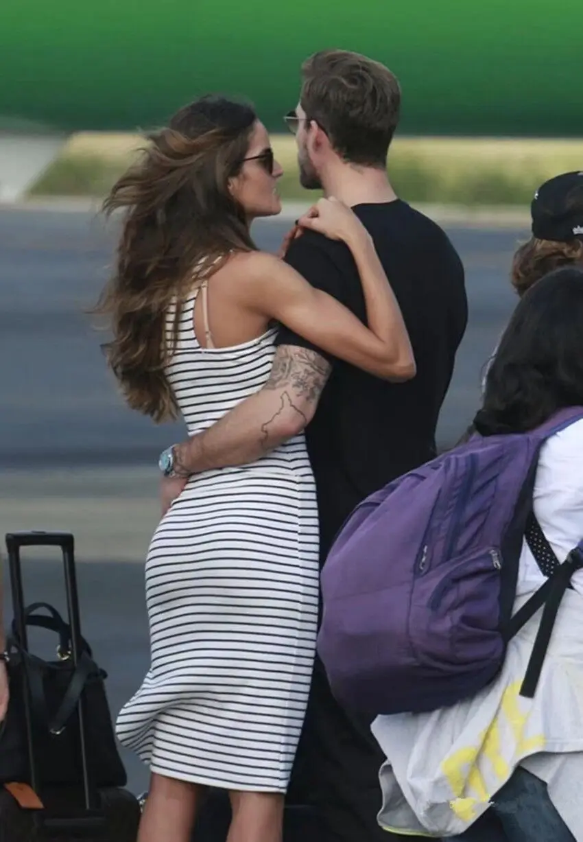 

2021 Hot Sale New Design style Women Casual Clothing Sweatwear Sweet Nice Fashion Soft Good Fabric Cool Soft XI0385