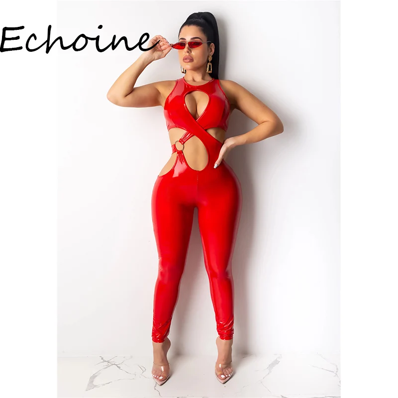 Сексуальный комбинезон из искусственной кожи с перекрестными ремешками