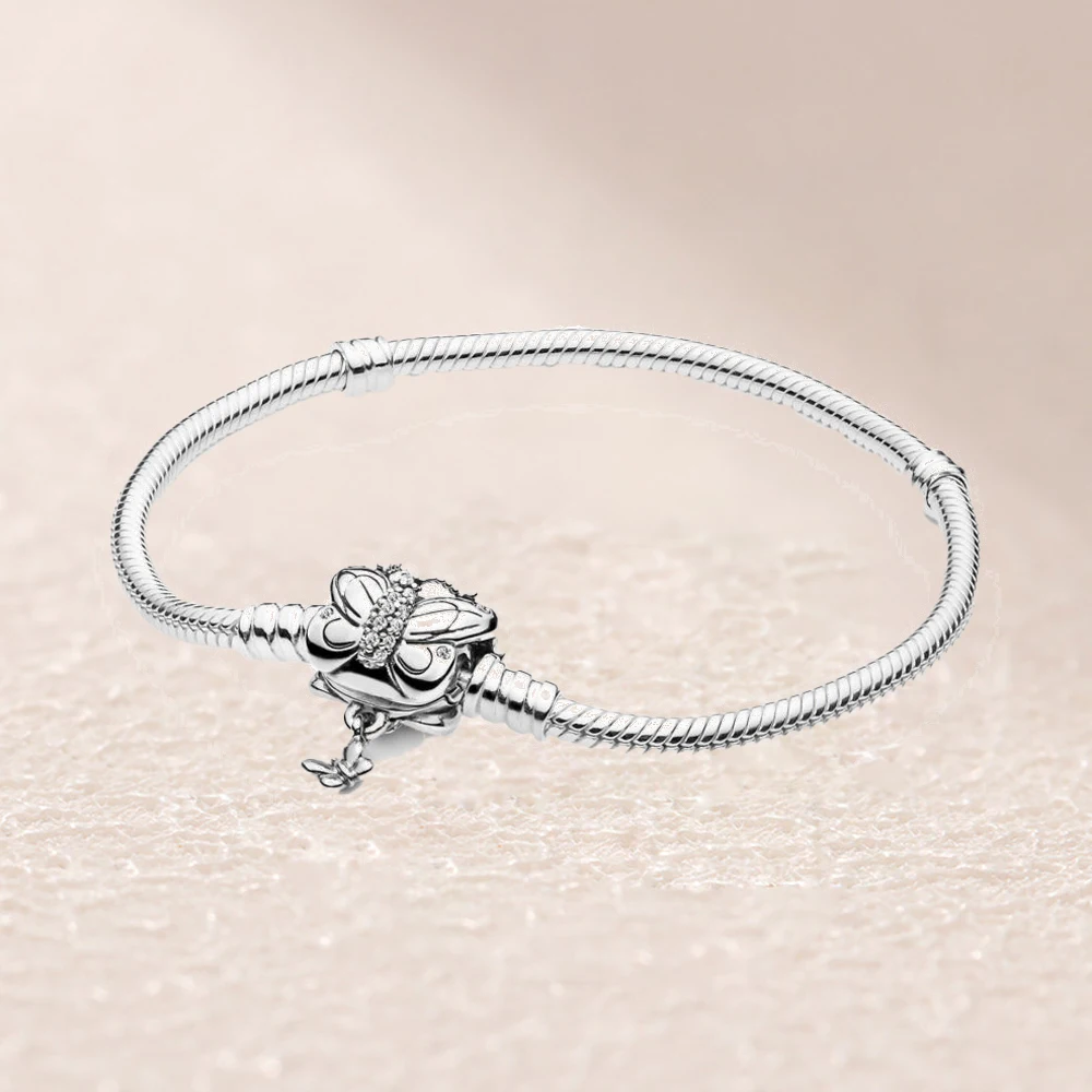 

597929CZ Moments Bracelet with Decorative Butterfly Clasp