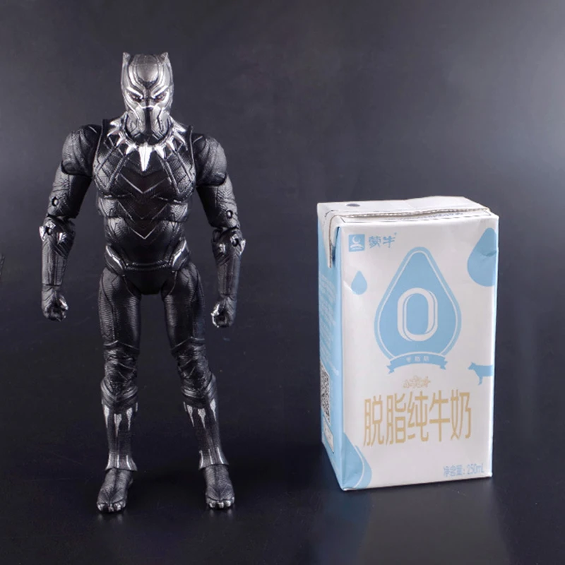 

Marvel Action Figure Black Panther Bracket version Movable Model Toys