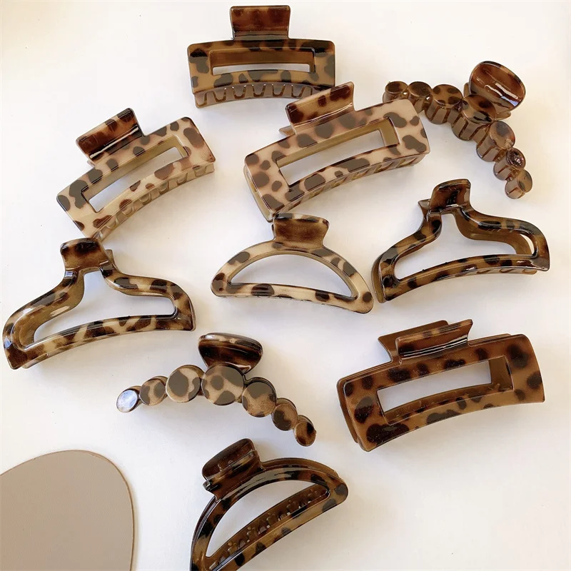 

Vintage Acrylic Leopard Hair Crab for Women Lady Square Cross Shark Hair Clips Elegant Female Clamp Headwear Hair Accessories
