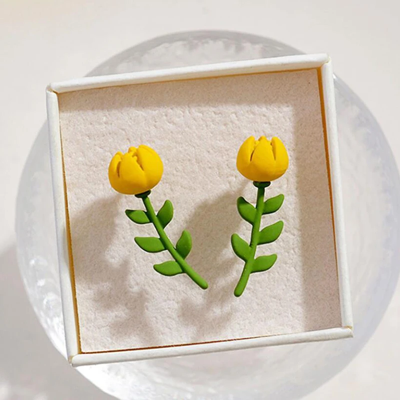 

Новый 2021 контракт свежий сладкий желтого цвета с цветочным рисунком; Модные женские корейские сережки-шпильки элегантные темпераментные п...