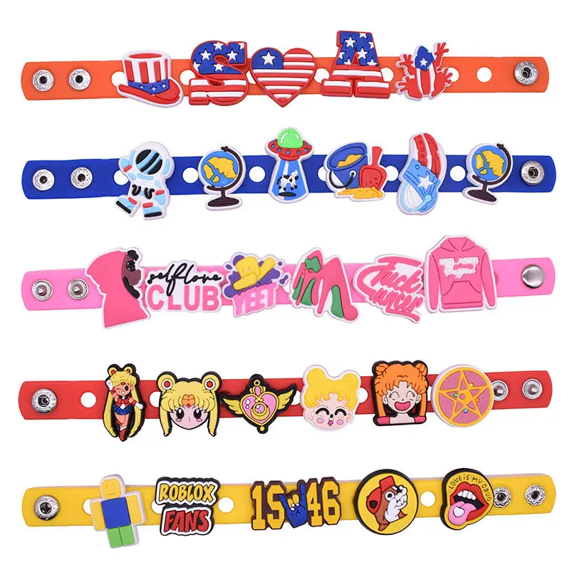 

1pcs Cartoon Cute Croc Charms Shoe Charms Shoe Buckles Accessories Fit Bands Bracelets Croc JIBZ Kids Party X-mas Gift