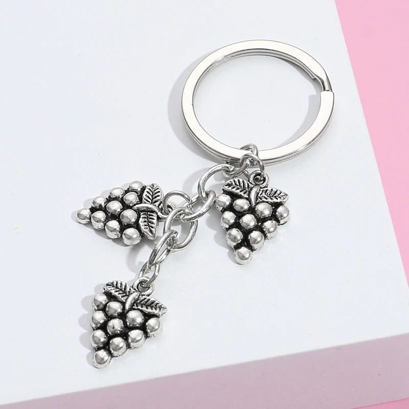 Брелок для ключей с фруктами виноградом бананом клубникой вишней | Украшения и