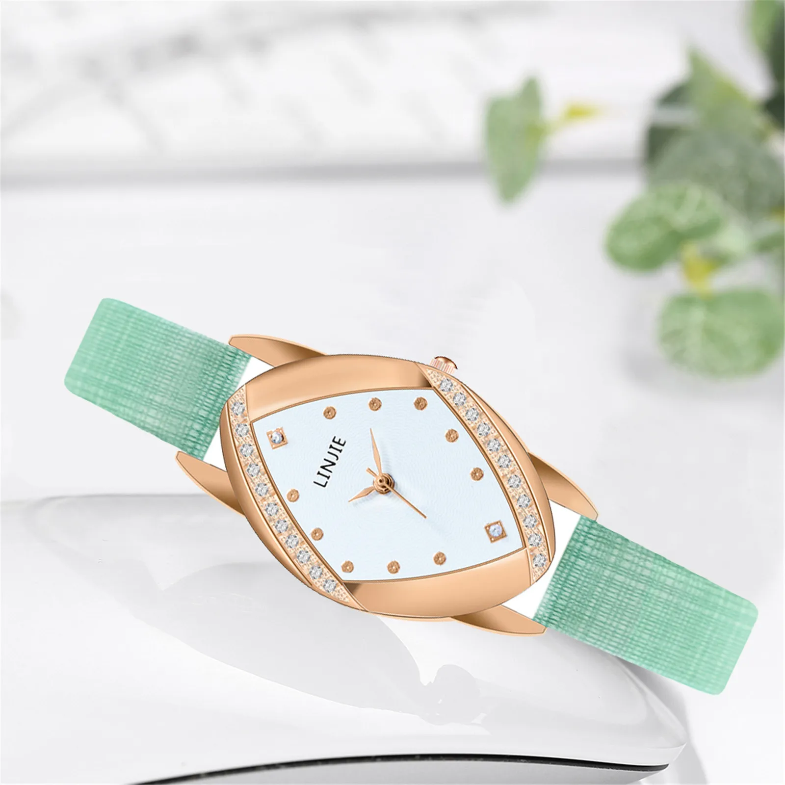 

Simple Wrist Watch For Women Luxury Casual Fashion No waterproof Quartz Watches Popular Gift Rectangle Sports