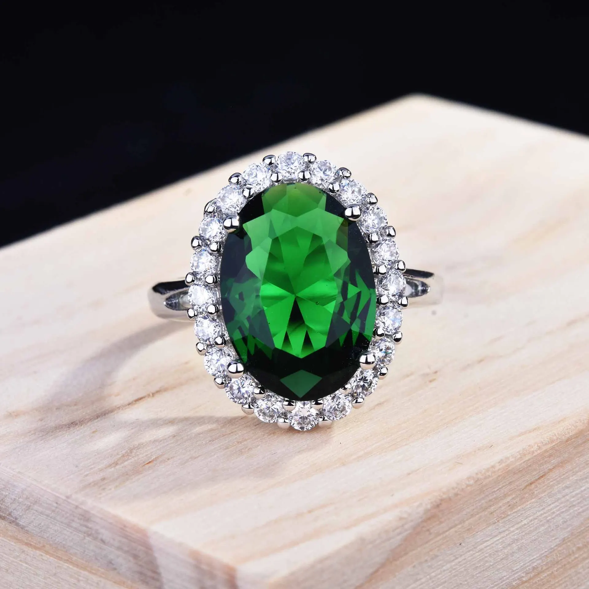 

Foydjew New Luxury Oval Emerald Green Tourmaline Rings Women's Fashion Silver Color Bride Wedding Engagement Ring For Women