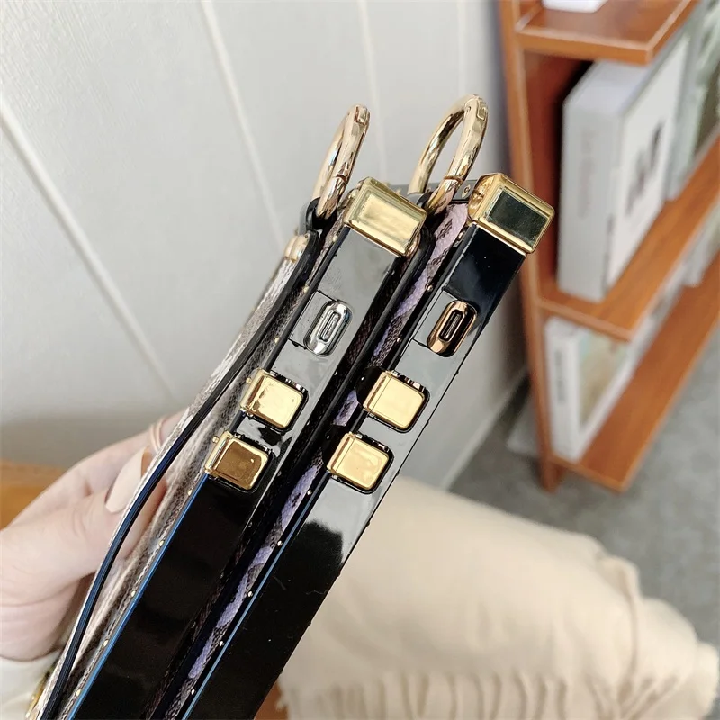 

Luxury Wrist Strap Holder PU leather Phone case For iPhone 12 11Pro Max XR XS 7 8 Plus SE Cover For Samsung S20FE S10 Note20 10