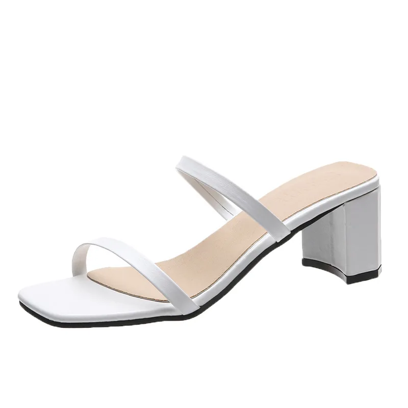 

2021 New Flat Outdoor Slippers Sandals Foot Ring Straps Roman Sandals Low Slope with Women's Shoes Low Heel Shoes Sandals