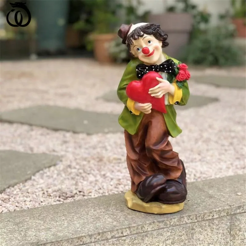 

WU CHEN LONG Garden Circus Funny Comedy Character Art Sculpture Villa Park Figurines Resin Craft Gardening Courtyard Decor R6997