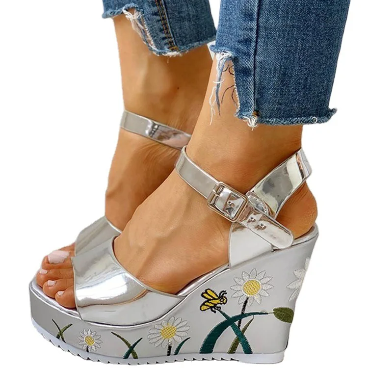 

Women's Sandals New Wedge Sandals In Large Size Women's Peep-toe Sandals Personalized Heel Printed Sandals for Women Outdoor