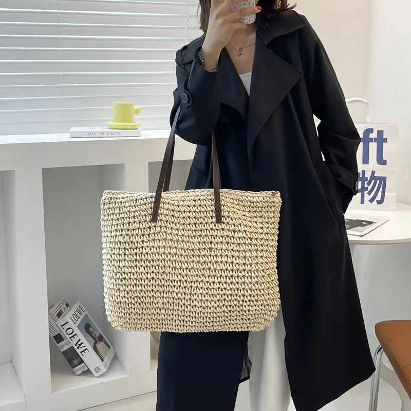 Women Handbag Summer Beach Bag Rattan Woven Handmade Straw Large Capacity Totes Bohemia Vocation Underarm Women Shoulder Bag