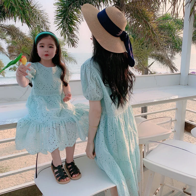 

2021 Summer Parent-Children Girls Beach Hollow Puff Sleeve Dress