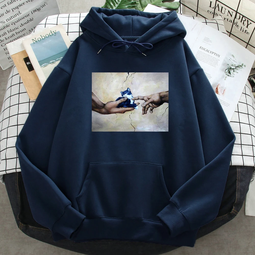 

Cute Cat In the Hand Hoodies Man Casual Loose Pullover Hooded Fashion Hip Hop Street Clothes Autumn Spring Fleece Sweatshirts
